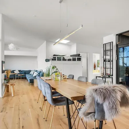 Hébergement de vacances Superbe Maison à Avec Wifi *